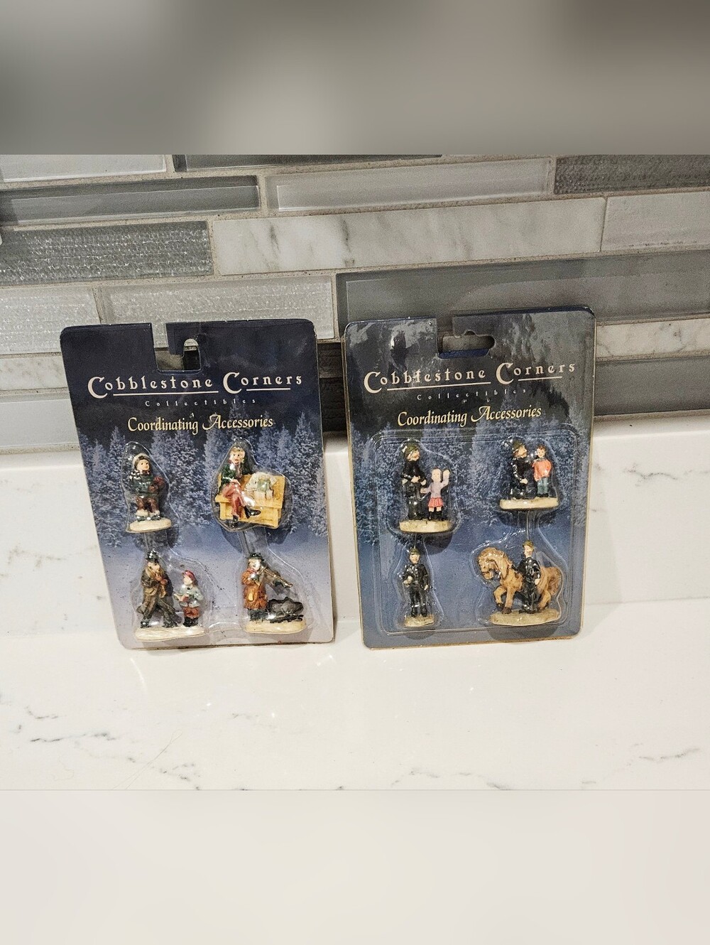 Cobblestone Corners Collectibles Coordinating Accessories Figurines Vintage